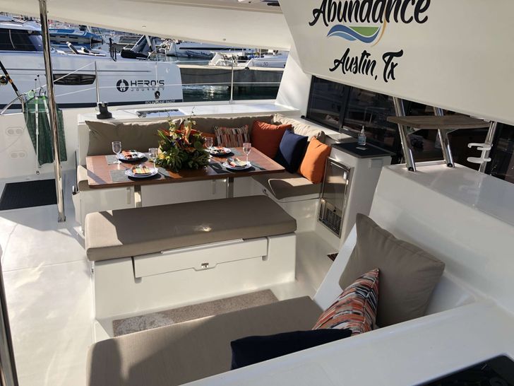 ABUNDANCE Fountaine Pajot Helia 44 - aft deck dining area ABUNDANCE Fountaine Pajot Helia 44 - aft deck dining area