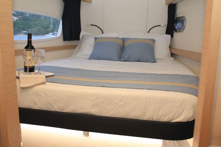 Charter Yacht ABUNDANCE - Fountaine Pajot Helia 44 - 3 Cabins - Tortola - Anegada - Virgin Gorda