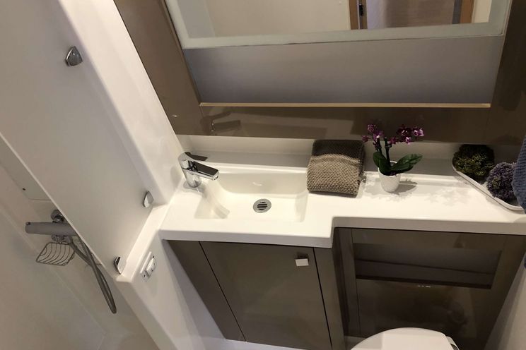 Charter Yacht ABUNDANCE - Fountaine Pajot Helia 44 - 3 Cabins - Tortola - Anegada - Virgin Gorda