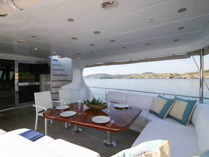 CANEREN Mengi Yay 27m - aft deck CANEREN Mengi Yay 27m - aft deck