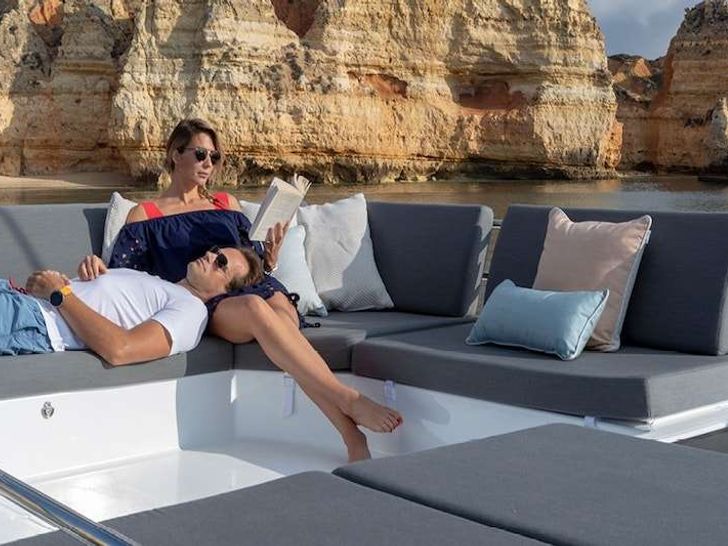 Flybridge Flybridge