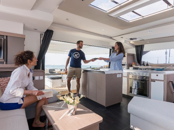 ELEONORE ET LES GARÇONS - Saloon ELEONORE ET LES GARÇONS - Saloon