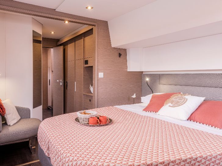 ELEONORE ET LES GARÇONS - Double cabin ELEONORE ET LES GARÇONS - Double cabin