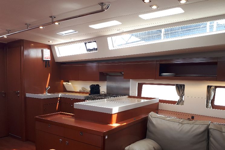 Charter Yacht MATISSE - Oceanis 55 - French Riviera - Golfe Juan - Cannes - Antibes - St Tropez