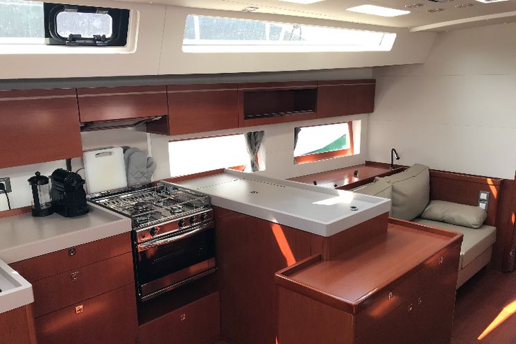 Charter Yacht MATISSE - Oceanis 55 - French Riviera - Golfe Juan - Cannes - Antibes - St Tropez