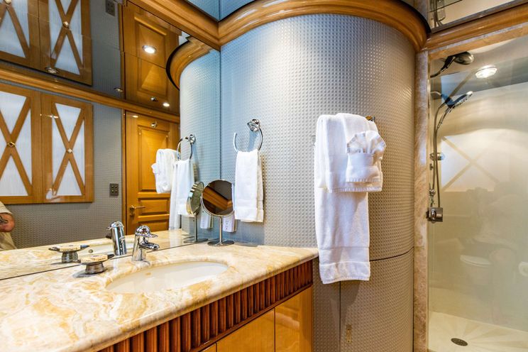 Charter Yacht SEAQUEST - Christensen 37m - 5 Cabins - Nassau - Exumas - Bahamas