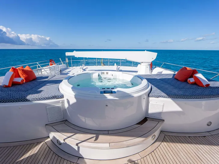 SEAQUEST Christensen 37m - sundeck aft SEAQUEST Christensen 37m - sundeck aft