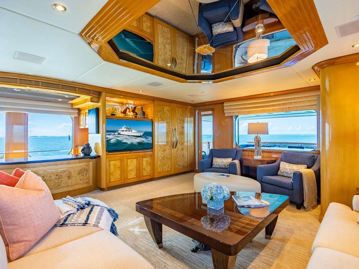SEAQUEST Christensen 37m - main saloon seating SEAQUEST Christensen 37m - main saloon seating