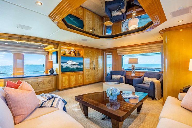 Charter Yacht SEAQUEST - Christensen 37m - 5 Cabins - Nassau - Exumas - Bahamas