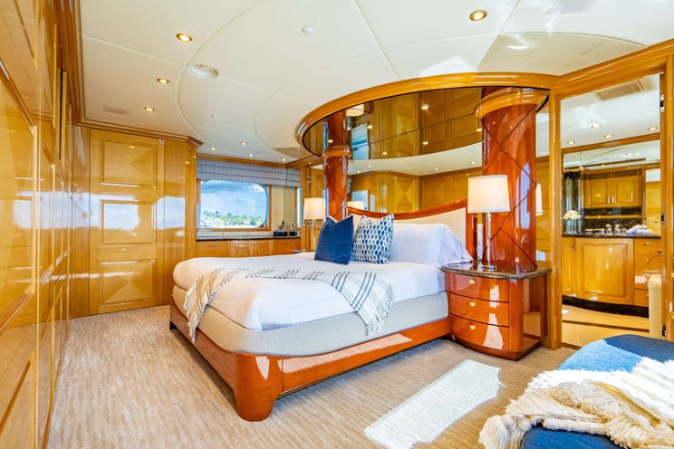 Charter Yacht SEAQUEST - Christensen 37m - 5 Cabins - Nassau - Exumas - Bahamas