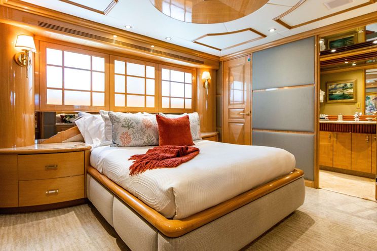 Charter Yacht SEAQUEST - Christensen 37m - 5 Cabins - Nassau - Exumas - Bahamas