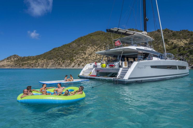 Charter Yacht LISA OF THE SEAS - Fountaine Pajot Alegria 67 - 5 Cabins - Tortola - Virgin Islands - Naples - Capri - Amalfi Coast