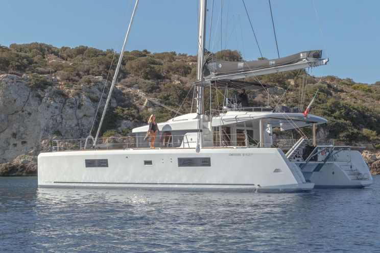 Charter Yacht ONEIDA - Lagoon 52 - 5 Cabins - Athens - Mykonos - Greece