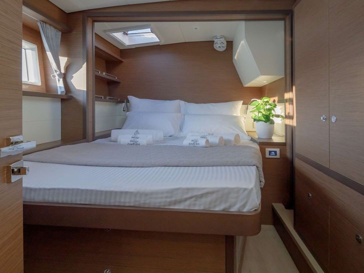 Interior ONEIDA Interior ONEIDA