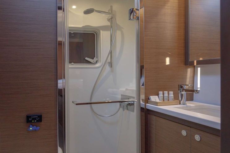 Charter Yacht ONEIDA - Lagoon 52 - 5 Cabins - Athens - Mykonos - Greece
