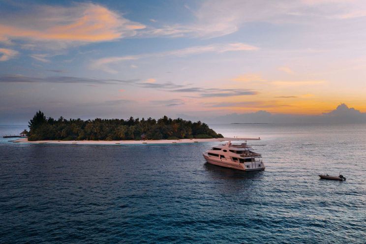 Charter Yacht ALICE - Salted Fiber Works 31m - 9 Cabins - Malé - Maldives - Indian Ocean