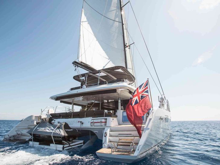 SOLEANIS II Lagoon 620 Essence - aft shot SOLEANIS II Lagoon 620 Essence - aft shot