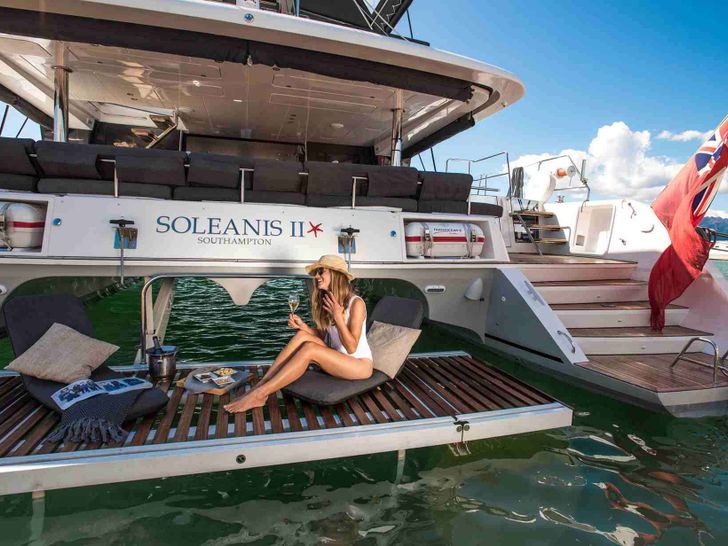 SOLEANIS II Lagoon 620 Essence - swim platform SOLEANIS II Lagoon 620 Essence - swim platform