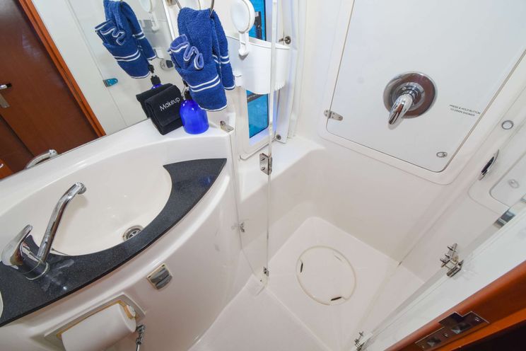 Charter Yacht TOUCH THE SKY - Leopard 58 - 5 Cabins - Tortola - St Thomas - St John - Virgin Gorda - Anegada