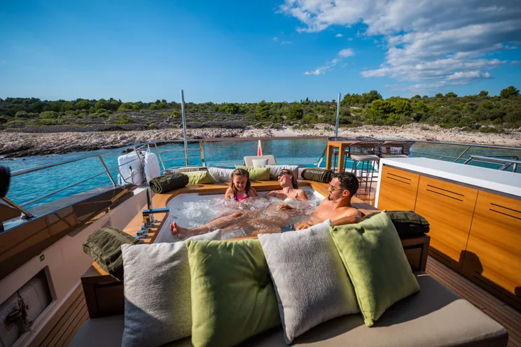 Charter Yacht NOOR II - Sanlorenzo SL102 Asymmetric - 5 Cabins - Split - Hvar - Dubrovnik - Croatia
