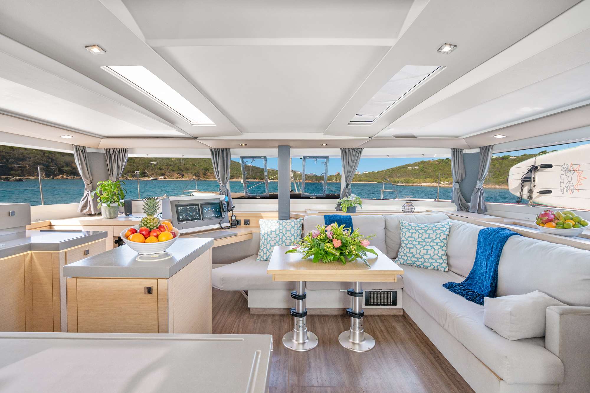 Charter Yacht LUNA BLISS - Fountaine Pajot - 4 Cabins - St Thomas - US Virgin islands - Tortola - BVI