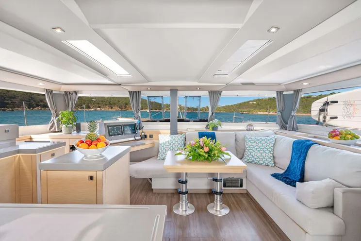 Charter Yacht LUNA BLISS - Fountaine Pajot - 4 Cabins - St Thomas - US Virgin islands - Tortola - BVI