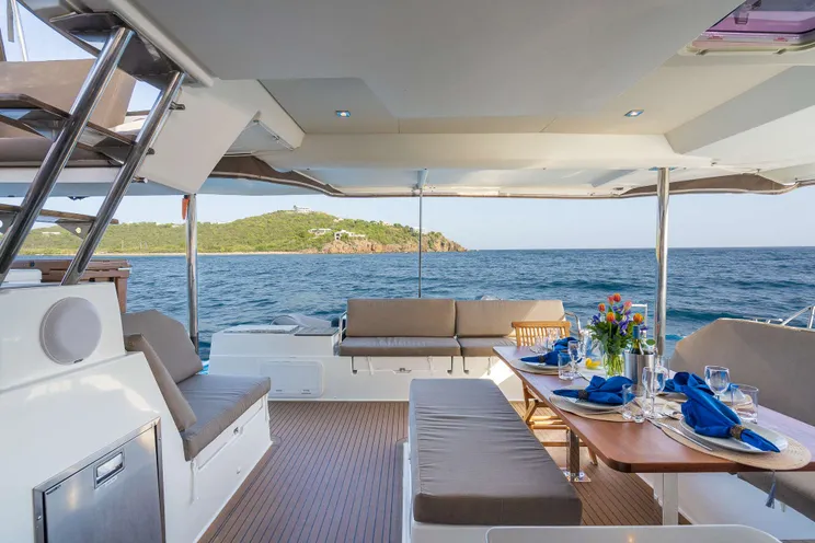 Charter Yacht LUNA BLISS - Fountaine Pajot - 4 Cabins - St Thomas - US Virgin islands - Tortola - BVI