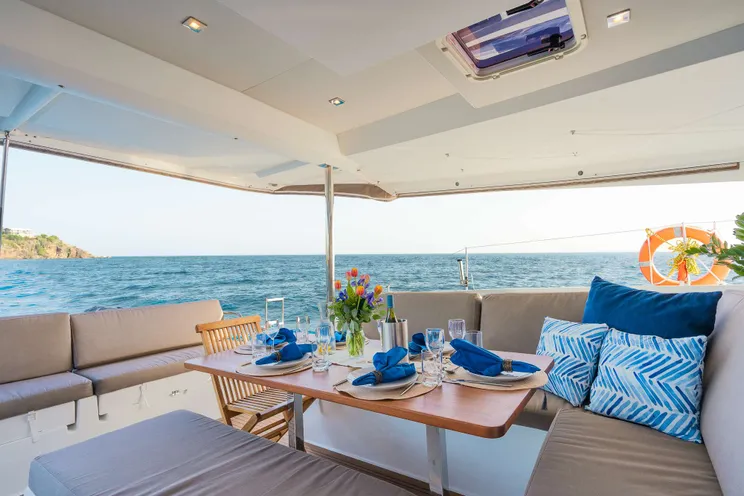 Charter Yacht LUNA BLISS - Fountaine Pajot - 4 Cabins - St Thomas - US Virgin islands - Tortola - BVI