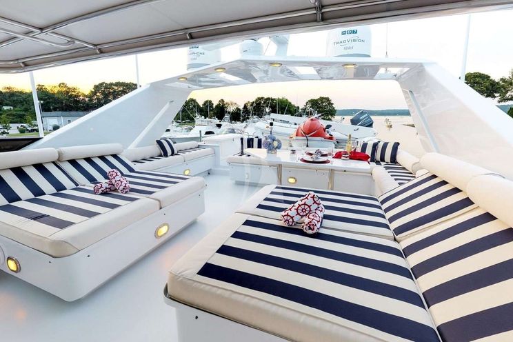 Charter Yacht XOXO - BROWARD 111 - 4 Cabins - Bahamas - Nassau - New England - Florida - Fort Lauderdale