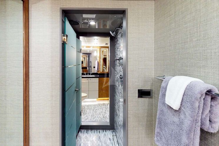 Charter Yacht XOXO - BROWARD 111 - 4 Cabins - Bahamas - Nassau - New England - Florida - Fort Lauderdale