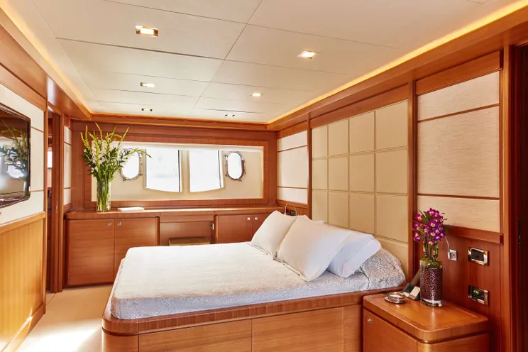 Charter Yacht BEST OFF - Ferretti 33m - 5 Cabins - Monaco - Naples - Sicily