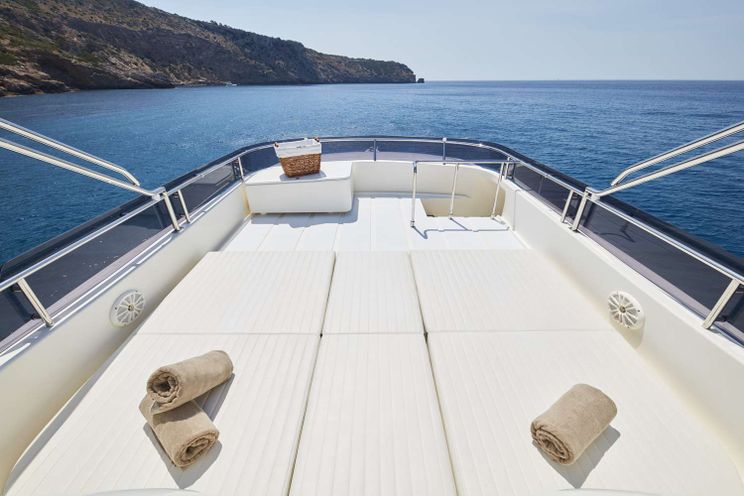 Charter Yacht BEST OFF - Feretti 33m - 5 Cabins - Monaco - Naples - Sicily