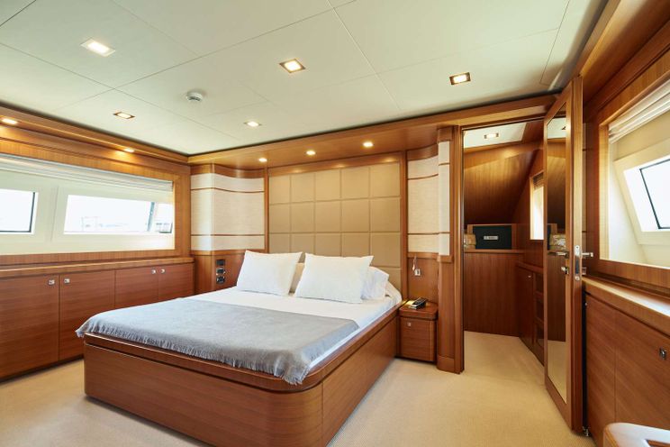Charter Yacht BEST OFF - Ferretti 33m - 5 Cabins - Monaco - Naples - Sicily