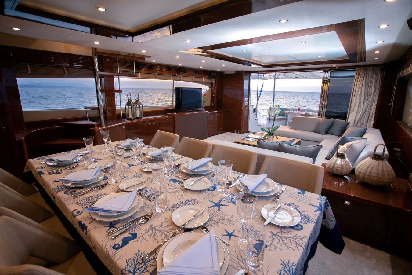 Charter Yacht GIA SENA - Princess 85 - 4 Cabins - Lefkas - Corfu - Kefalonia