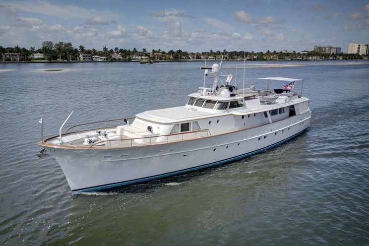 Charter Yacht SOVEREIGN - Burger 97 - 4 Cabins - Fort Lauderdale - Florida - St. Barths - Leewards
