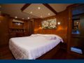 SHANGRA - Custom Line Navetta 87 ft,VIP cabin