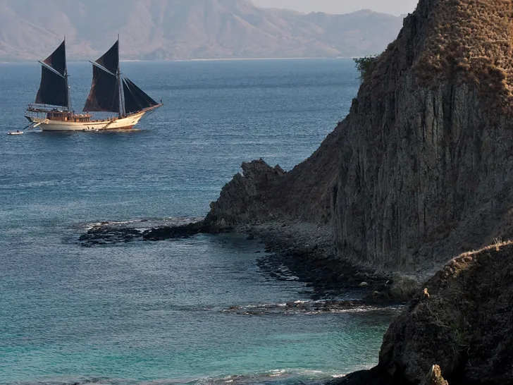 SILOLONA - Komodo pink beach