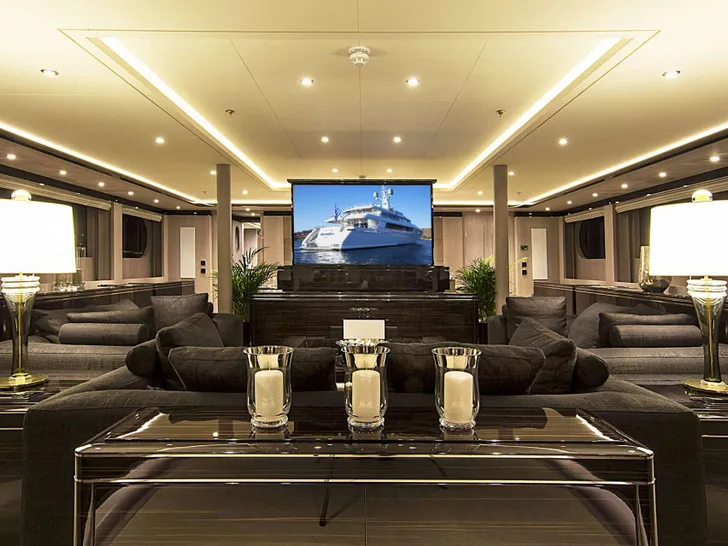 INVADER Codecasa 164 Main deck salon INVADER Codecasa 164 Main deck salon