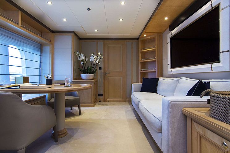 Charter Yacht INVADER - Codecasa 164 - 5 Cabins - Athens