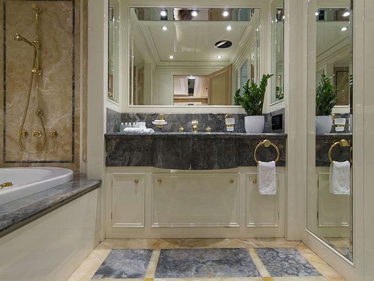 INVADER Codecasa 164 Master bath INVADER Codecasa 164 Master bath