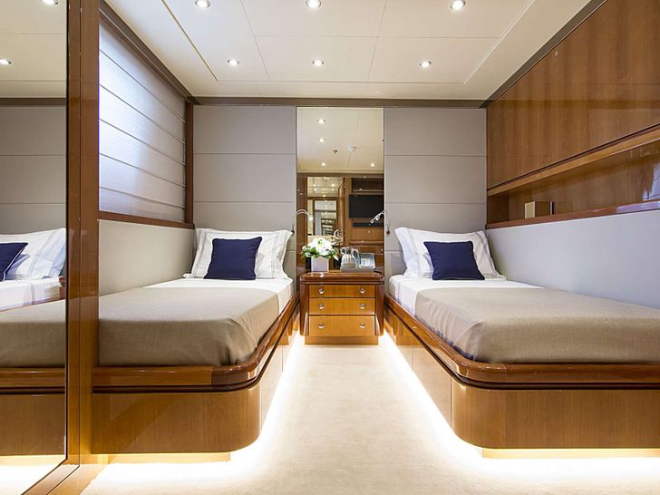 INVADER Codecasa 164 Twin Stateroom INVADER Codecasa 164 Twin Stateroom