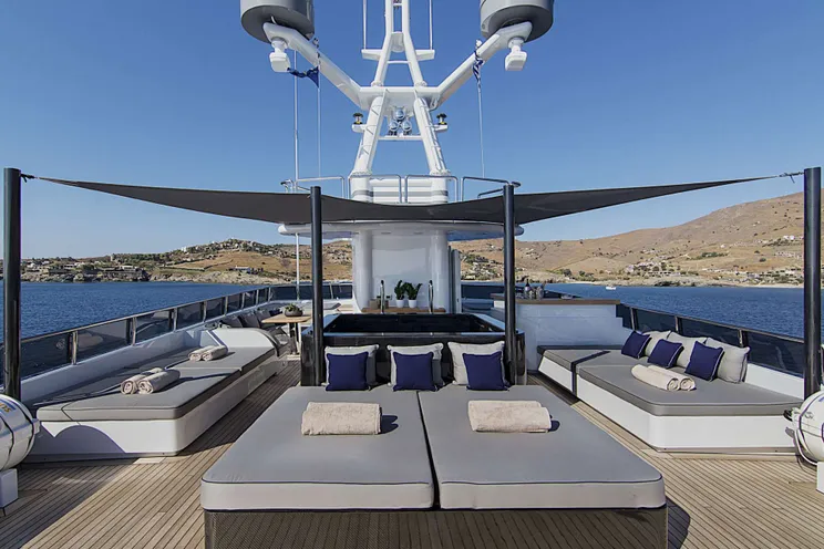 Charter Yacht INVADER - Codecasa 164 - 5 Cabins - Athens