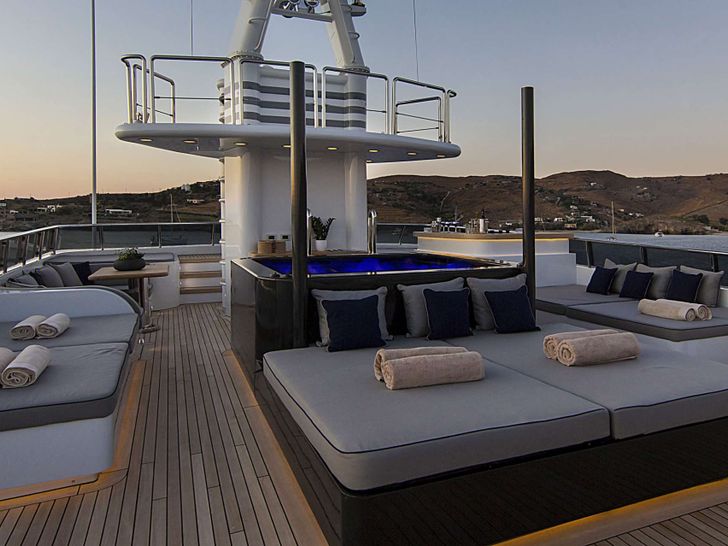 INVADER Codecasa 164 Sundeck