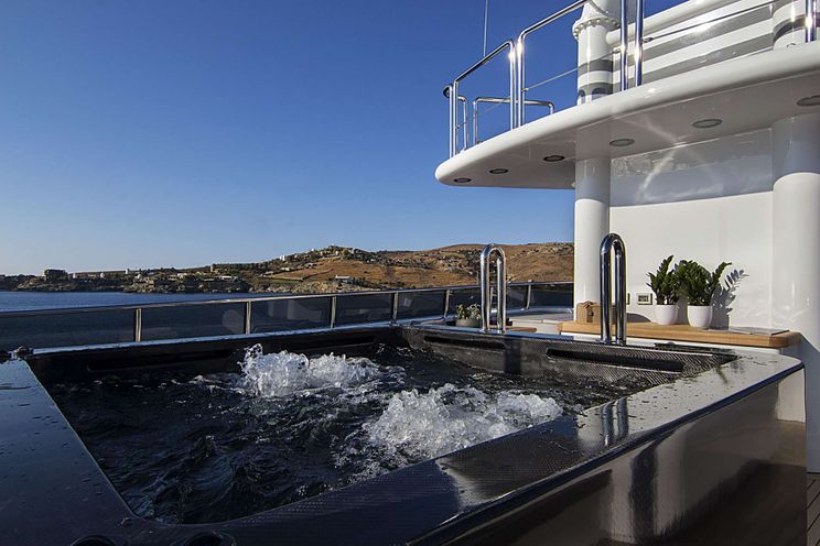 Charter Yacht INVADER - Codecasa 164 - 5 Cabins - Athens
