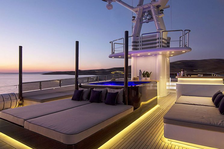 Charter Yacht INVADER - Codecasa 164 - 5 Cabins - Athens