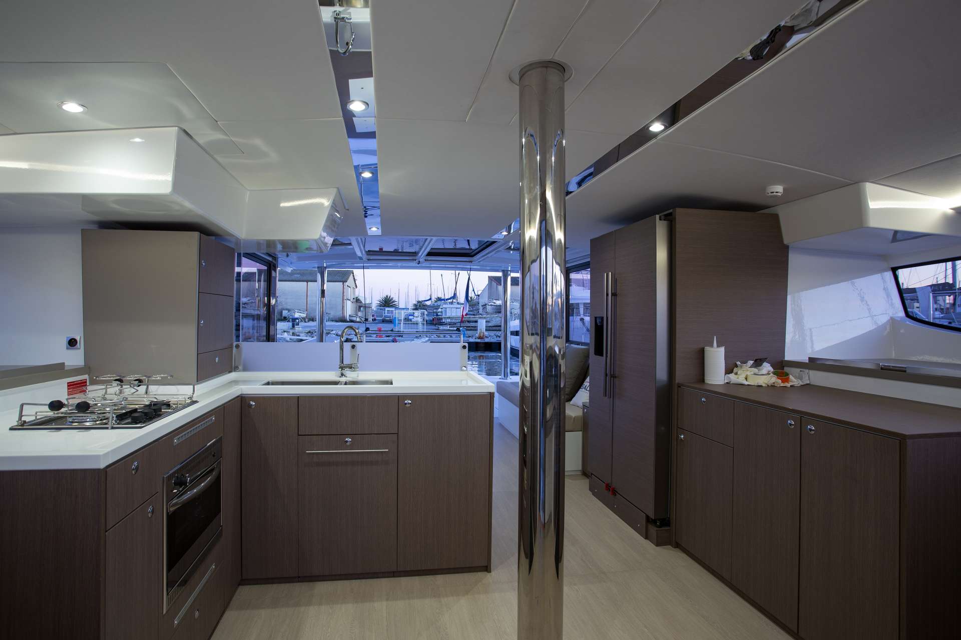 TATANI Bali 4.8 - galley