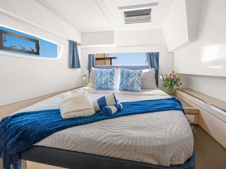 LUNA BLISS - Double cabin LUNA BLISS - Double cabin