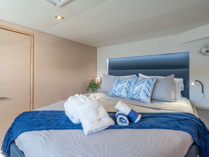 LUNA BLISS - Double cabin LUNA BLISS - Double cabin