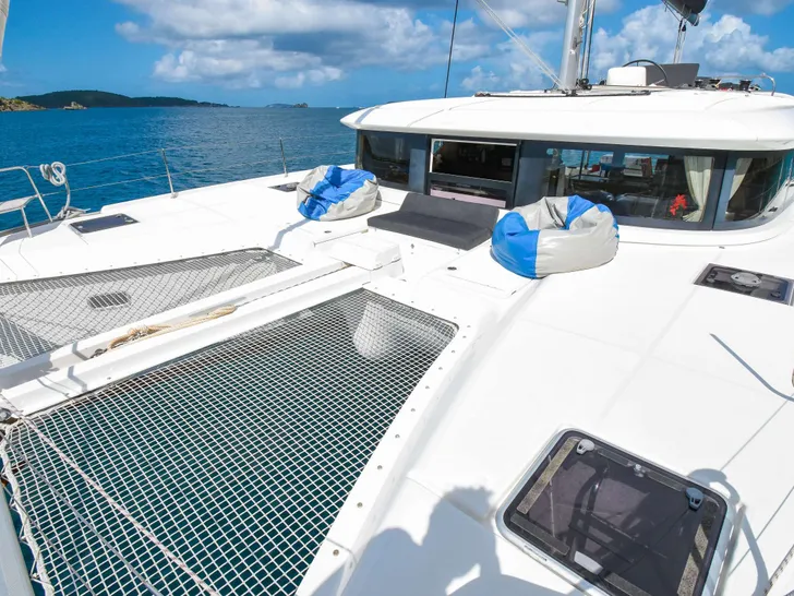 FACLOR II - Foredeck FACLOR II - Foredeck