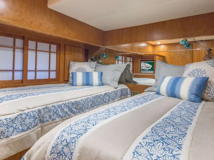 ANDIAMO Symbol 92 - twin cabin ANDIAMO Symbol 92 - twin cabin